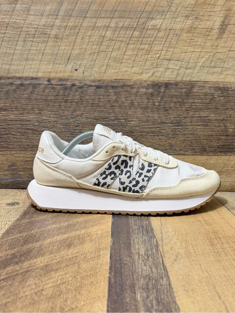New Balance 237 Retro Sea Salt Leopard Athletic Running Sneakers Size 9.5 Women